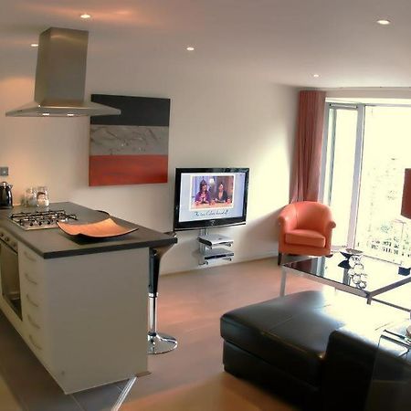 Chelmsford Serviced Apartments エクステリア 写真