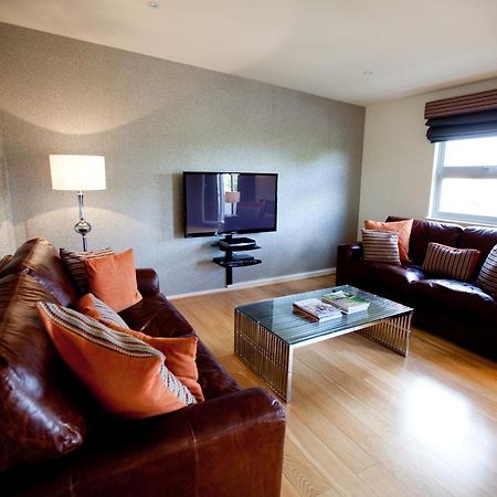 Chelmsford Serviced Apartments エクステリア 写真